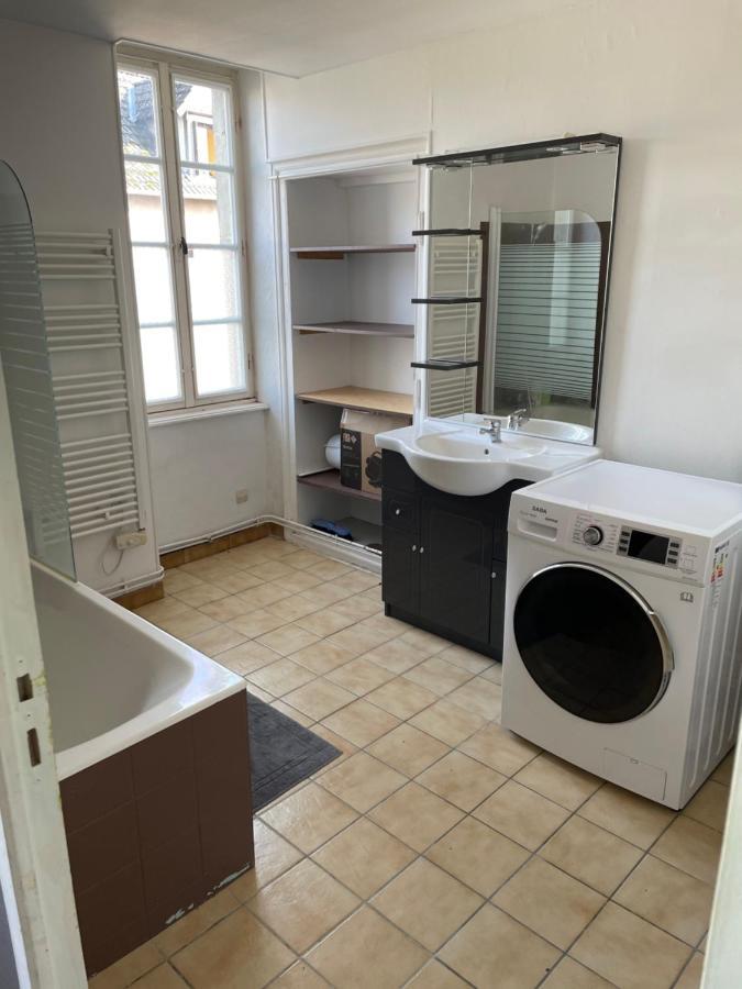 Charmant T2 Au 1Er Dans Residence Avec Parc Arbore Saint-Pierre-le-Moutier Exterior photo